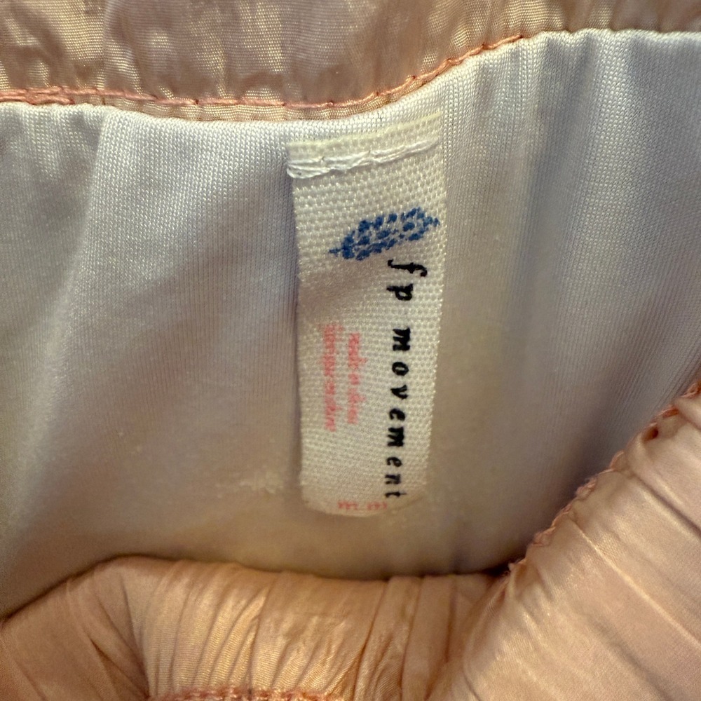 Free People Movement Shorts Peach Smocked Waist Athletic Running Casual Women M - Picture 4 of 4